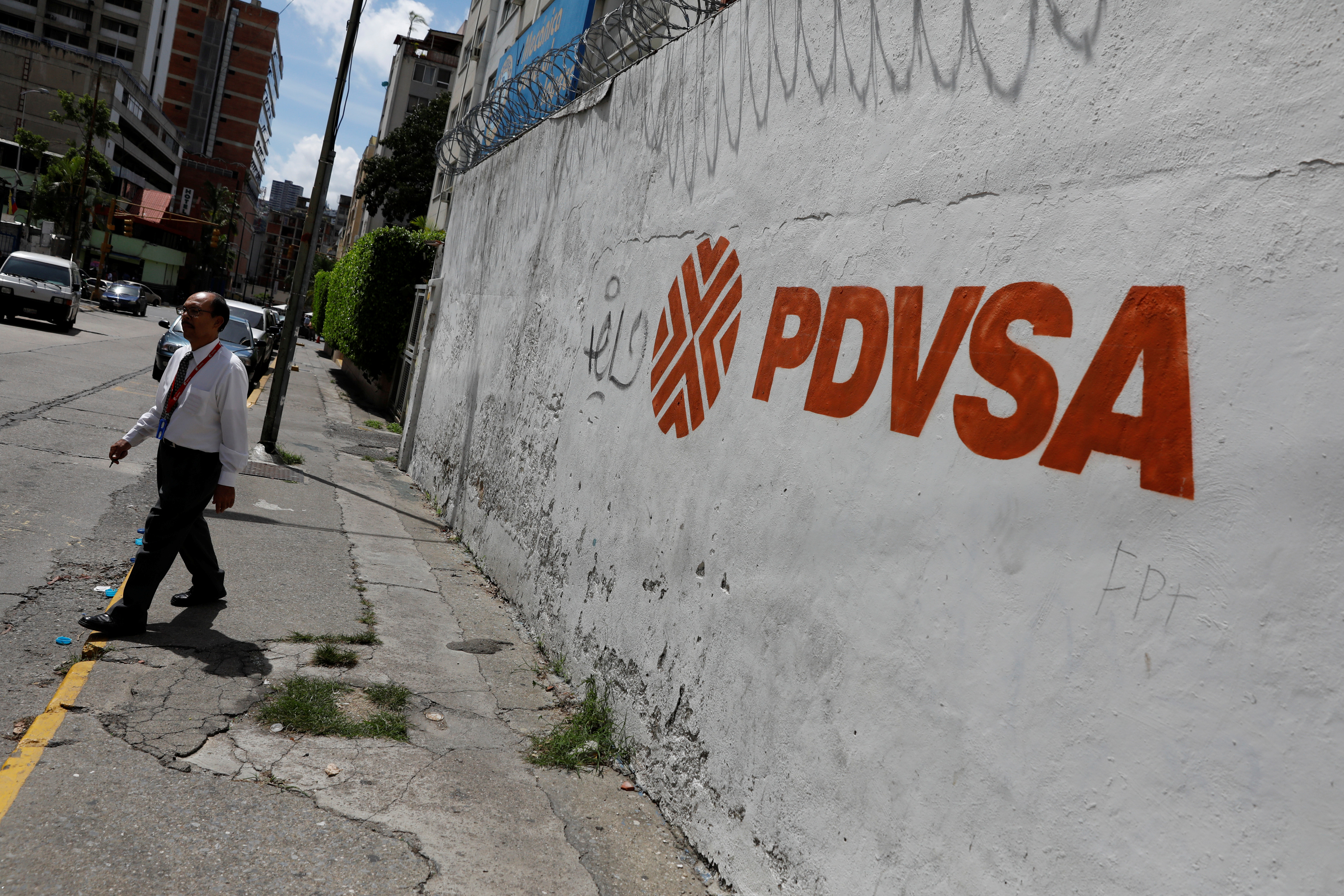 Pdvsa ofrece a clientes el envío del crudo a puerto de destino por sanciones de EEUU