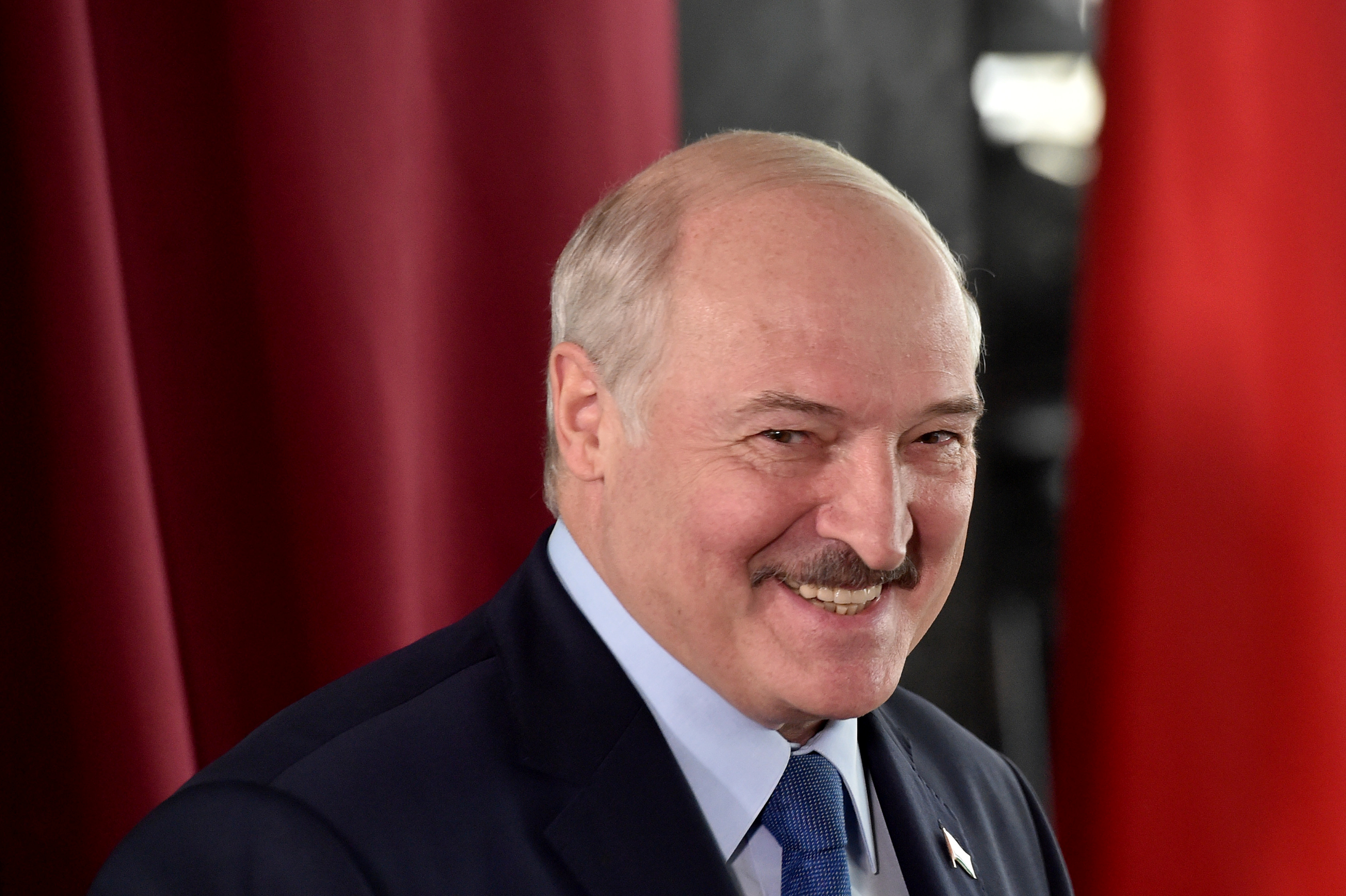 La Comisión Electoral anuncia la victoria de Lukashenko con el 80,23% de los votos