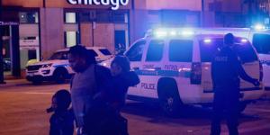 Mientras un niños jugaba con un arma se le activó y mató a su amigo en Chicago