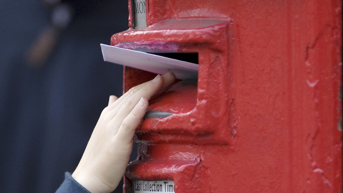 En Reino Unido, una tarjeta postal llega al buzón…100 años después de su envío