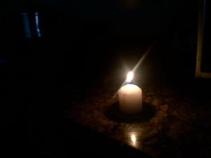 ¡Un mes sin luz! La desidia del régimen y la oscuridad opacan a las comunidades de Bejuma