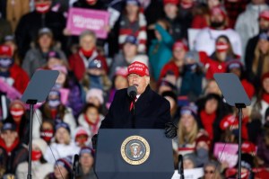 Trump celebrará mítines al estilo de una campaña y revelará evidencias de fraude electoral