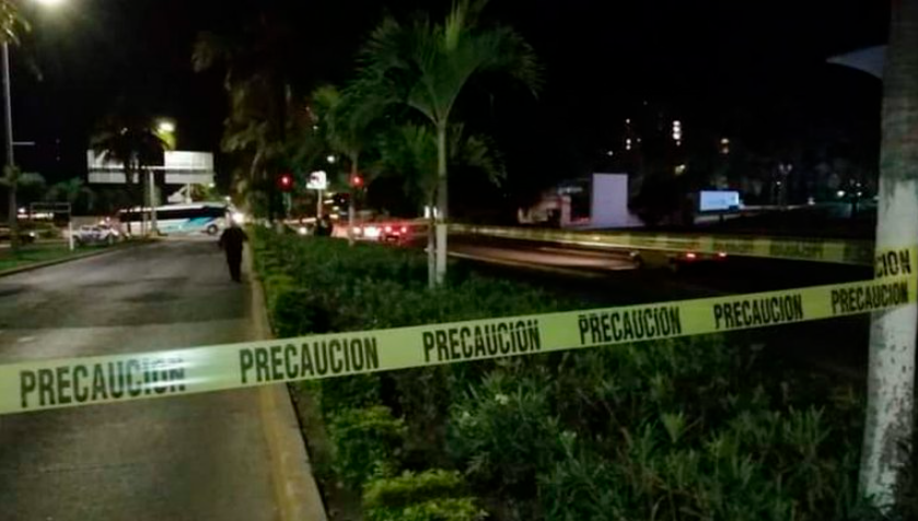 Arrestaron a dos mujeres por limpiar escena donde asesinaron a exgobernador mexicano