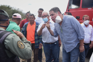 Caravana democrática doblegó alcabala de la GNB que quiso bloquear su paso hacia El Tigre (Fotos)