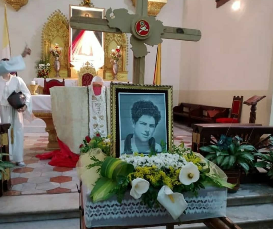 Reliquia del Beato Carlos Acutis ya se encuentra en la Iglesia San José de Ñaraulí en Caracas (Fotos)