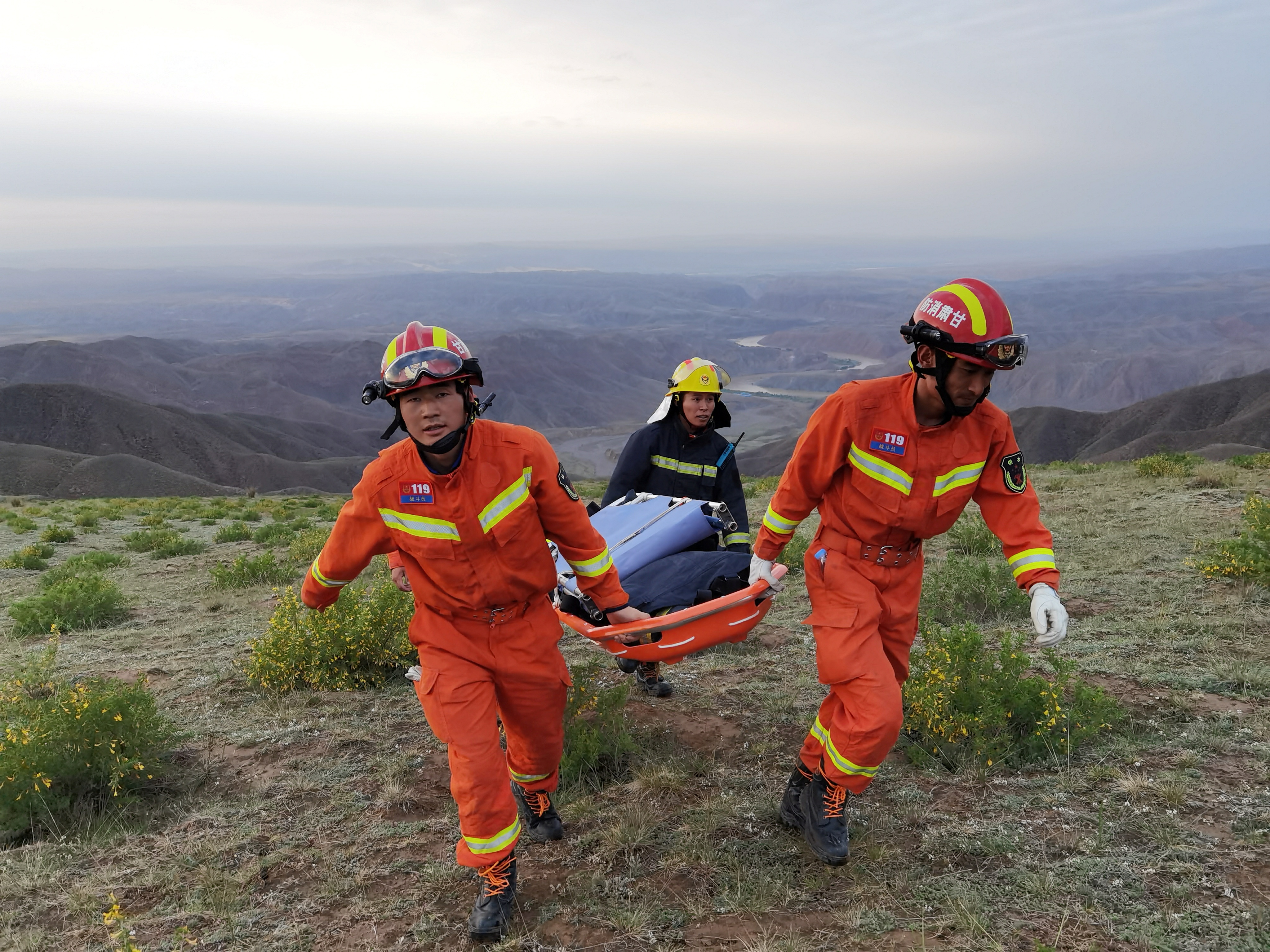 Superviviente del ultramaratón en China es rescatado por un pastor y refugiado en una cueva