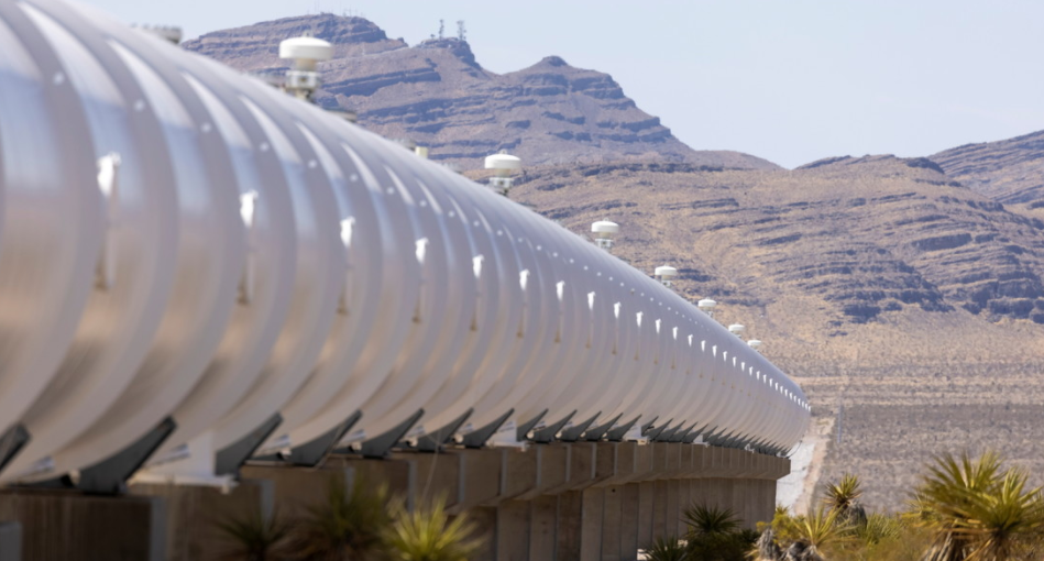 El ultraveloz tren futurista Hyperloop podría iniciar operaciones en 2027