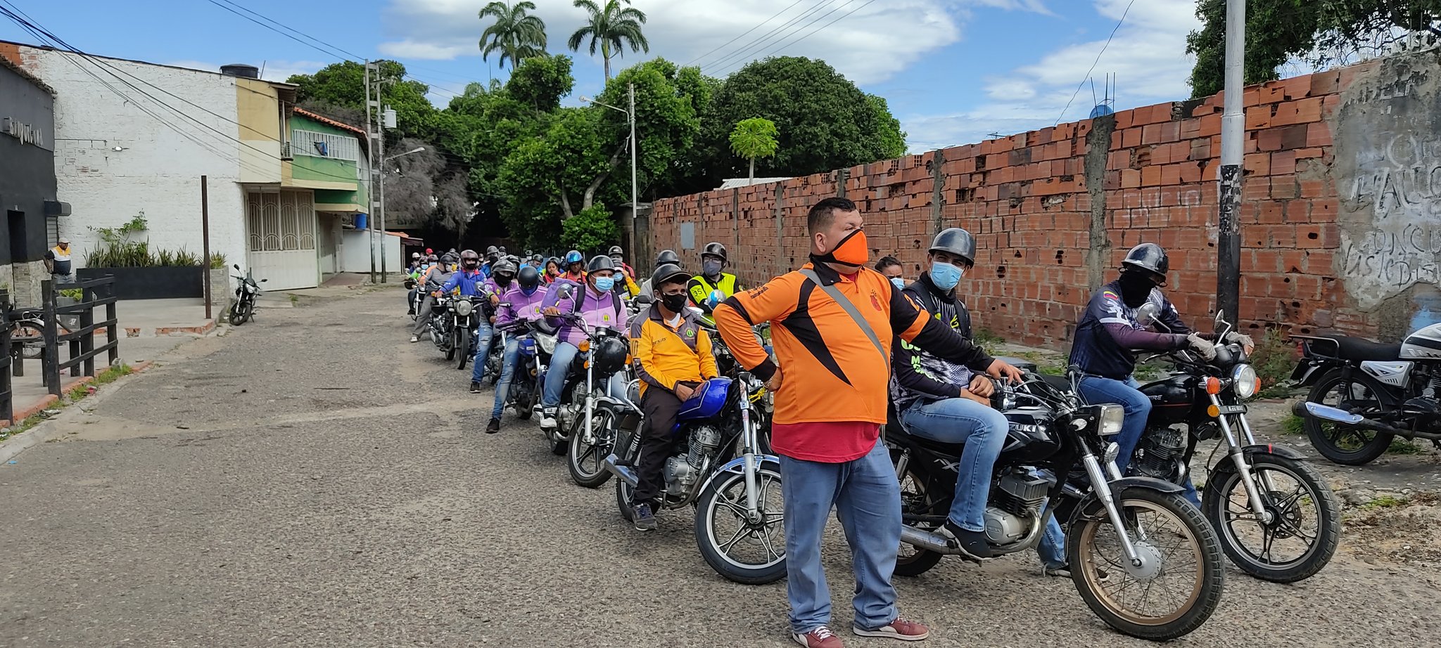 Luego de 180 días, moto taxis de San Antonio del Táchira pudieron abastecerse con gasolina