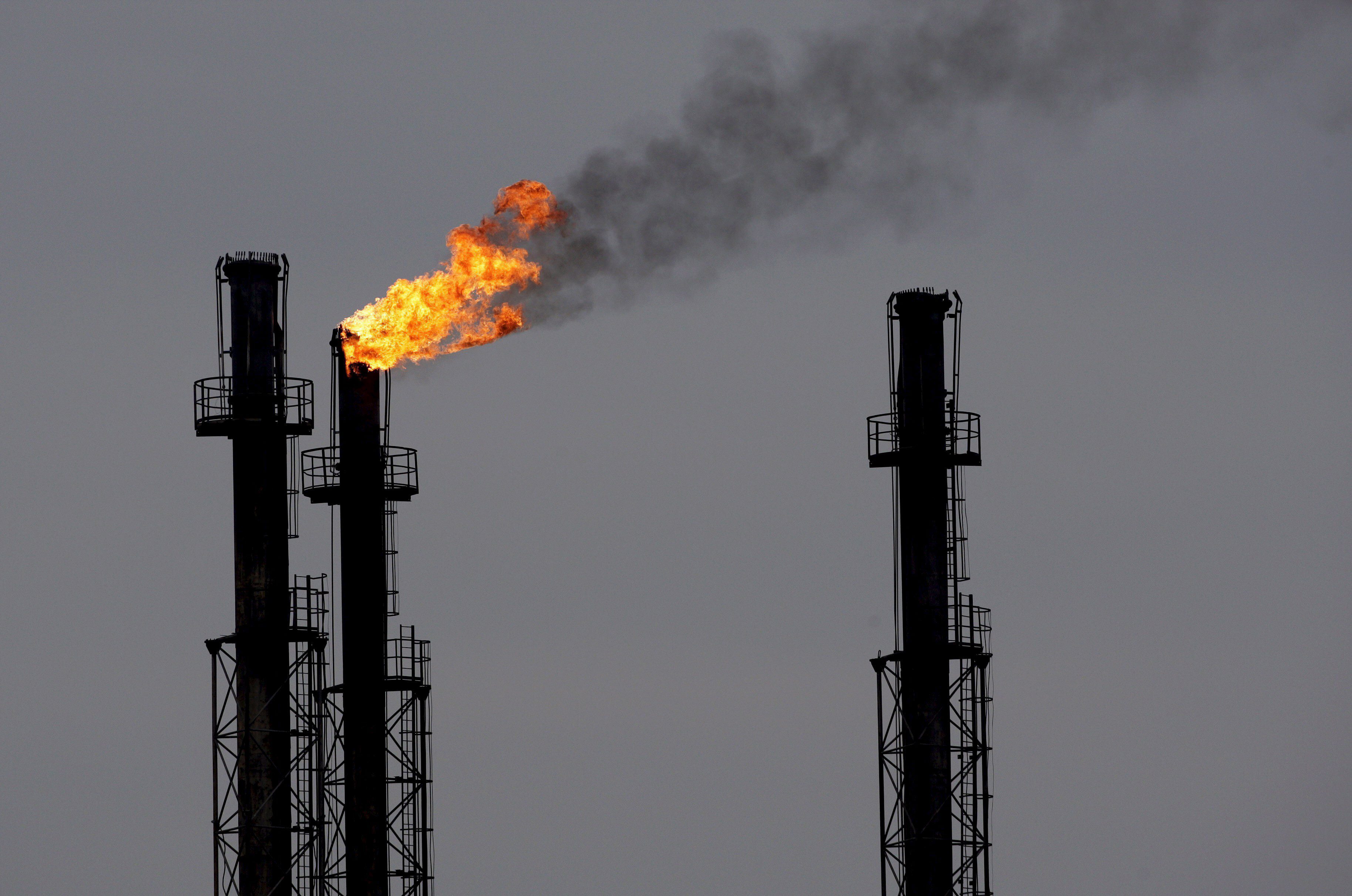 El precio del petróleo Brent gana 5% debido a las tensiones por la guerra en Ucrania