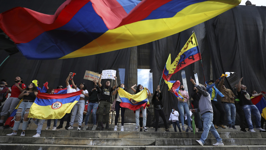 Colombia conmemora su independencia bajo fuerte presencia policial por manifestaciones y la instalación del Congreso