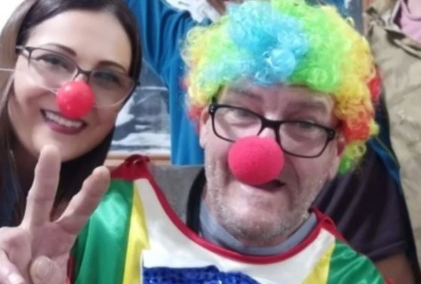 “Marulito”, el payaso precandidato a legislador que sale disfrazado en las boletas de Argentina