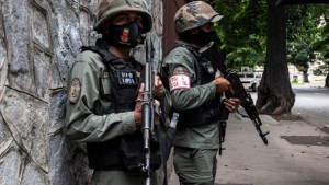 Venezuela: intense gun battles rage in Caracas between gangs and police