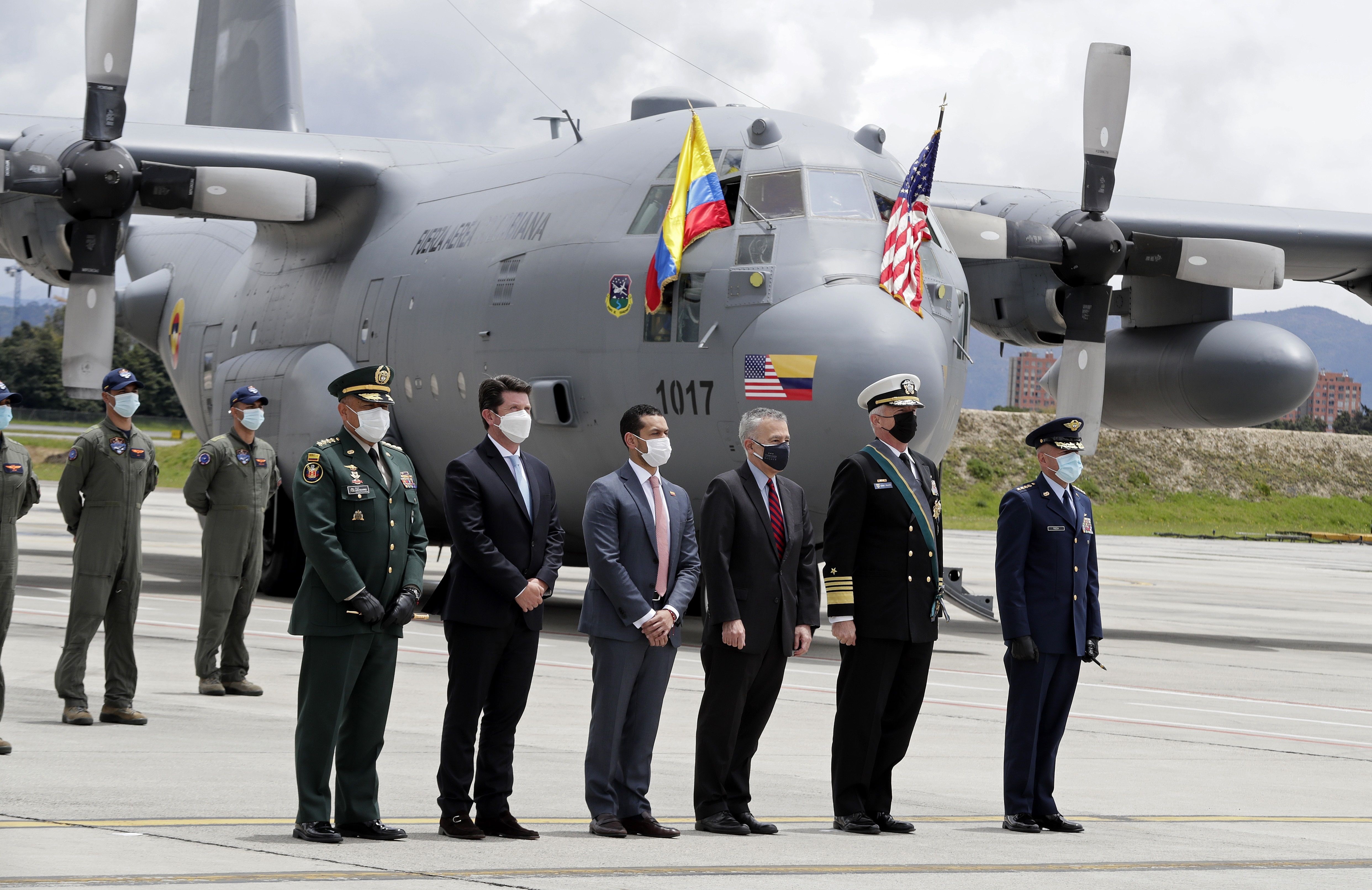 Colombia recibió de EEUU dos aviones para combatir delitos transnacionales