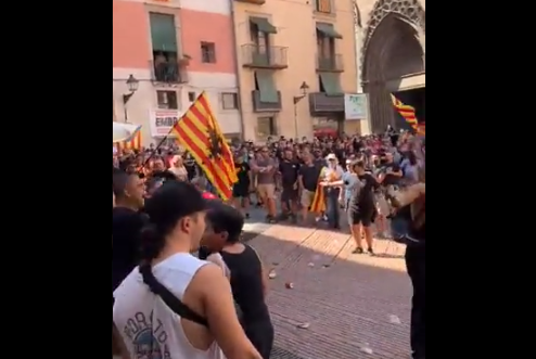 Independentistas catalanes vuelven a las calles y el clima de tensión se azoma de nuevo