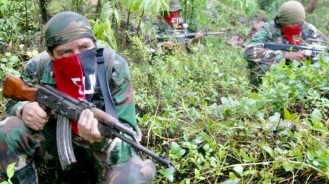 Enfrentamiento entre ELN y el Tren de Aragua causó pánico en la frontera colombo-venezolana (VIDEOS)