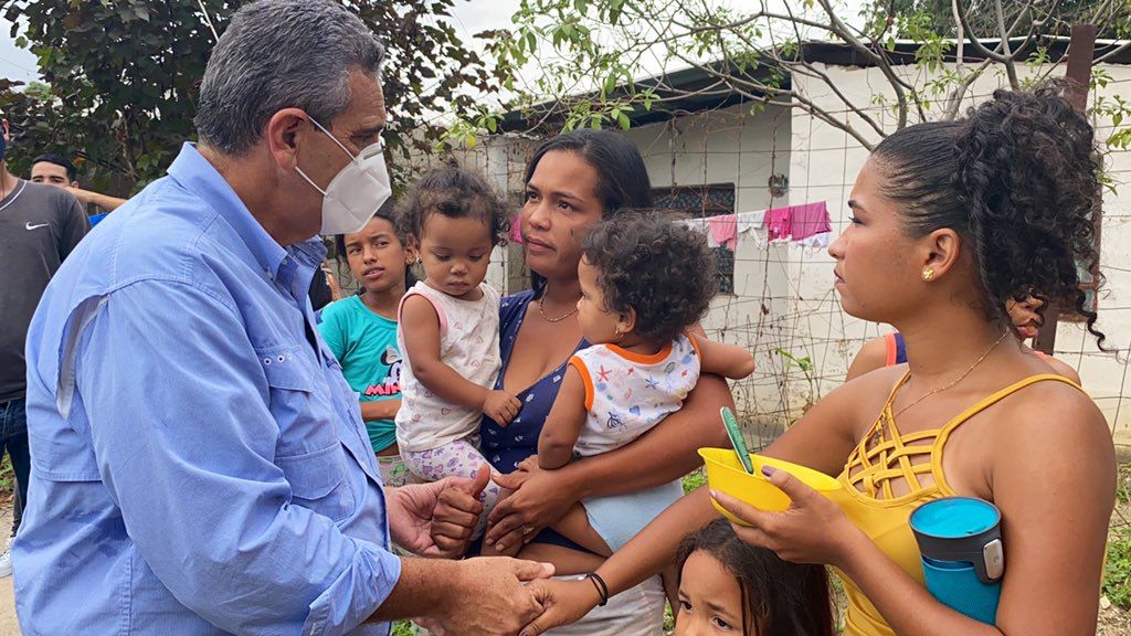 Enzo Scarano sigue recorriendo Carabobo para mostrarlo sin maquillaje y plantear soluciones reales