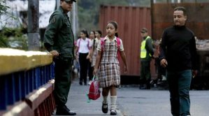 Estudiantes venezolanos esperan que se abra definitivamente el corredor humanitario para asistir a clases en Colombia