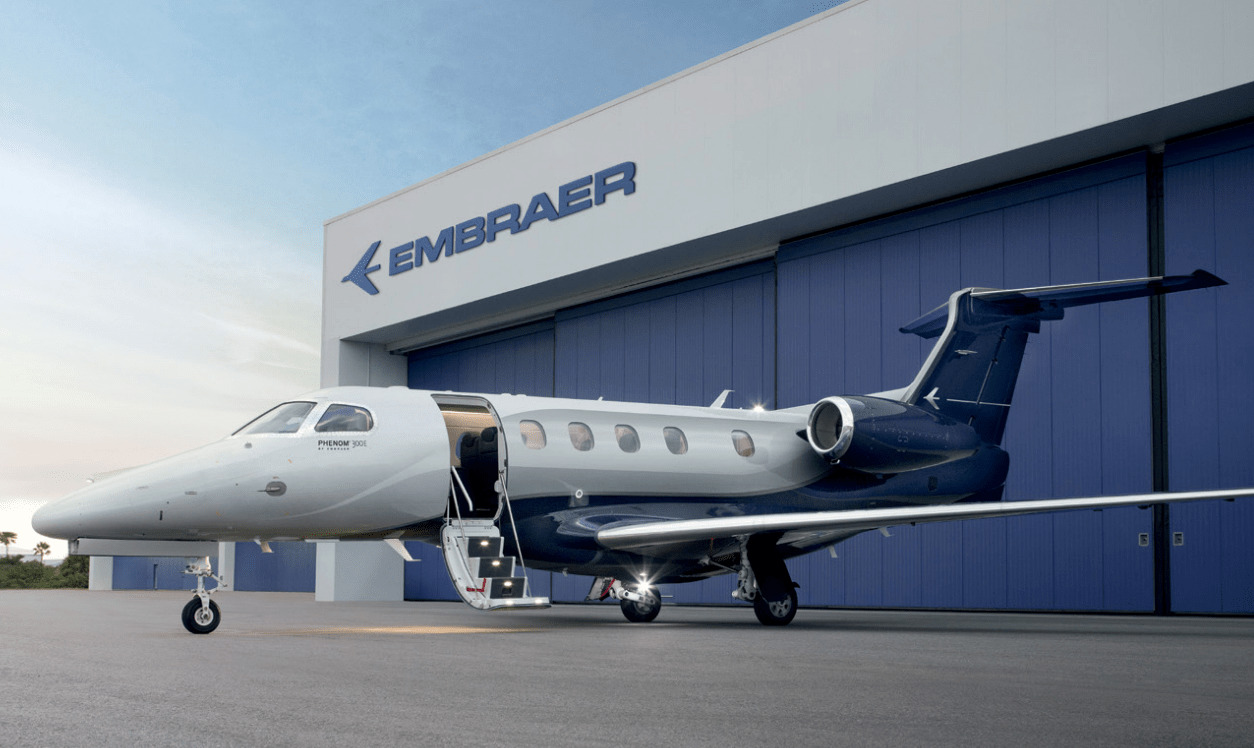 Embraer de Brasil gana contrato de venta de 100 aviones ejecutivos a NetJets