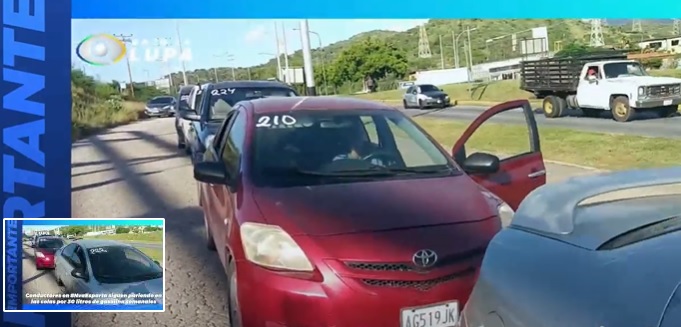 Conductores en Nueva Esparta siguen pariendo por 30 litros de gasolina, la mayoría no aguantan la pela para surtir en dólares