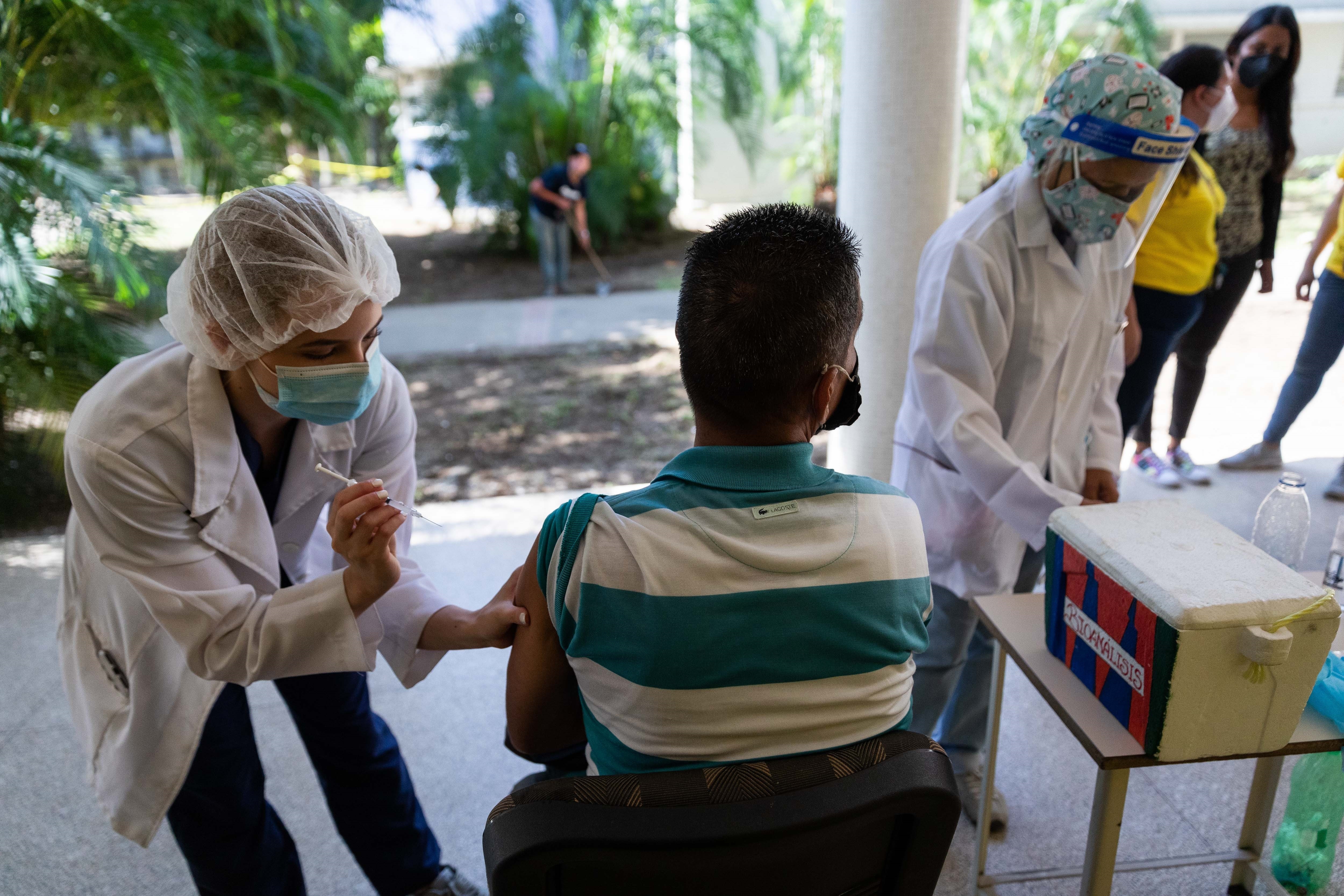 Médicos Unidos Venezuela reportó que otros 13 trabajadores de la salud mueren por Covid-19