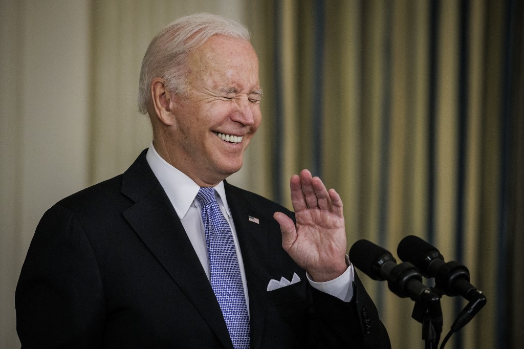 Camila Parker, indignada luego que Joe Biden se echara una larga flatulencia durante la Cumbre del Clima