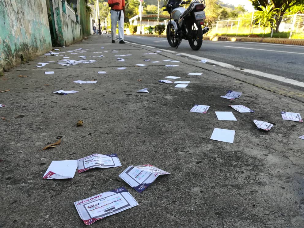 Denuncian presencia de propaganda electoral en centros de votación en Guárico  (FOTOS)