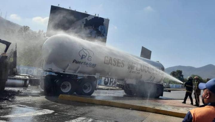 Se incendió transporte de gas en Puerto La Cruz este #25Ene (VIDEO)