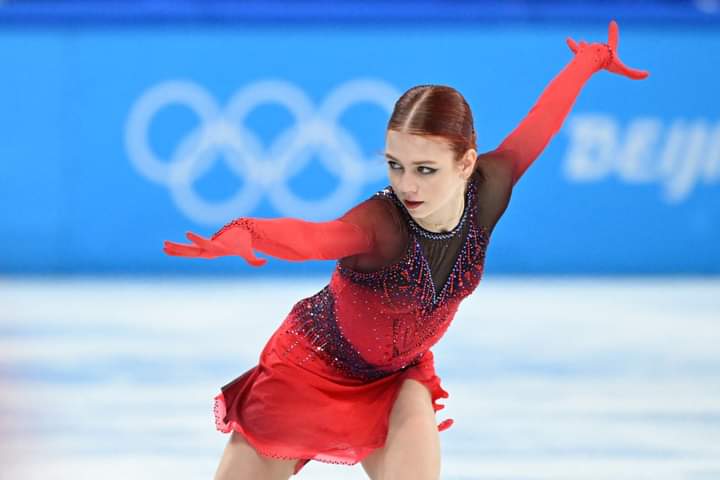 El desconsolador llanto de una patinadora que realizó truco inédito pero no ganó el oro (VIDEO)