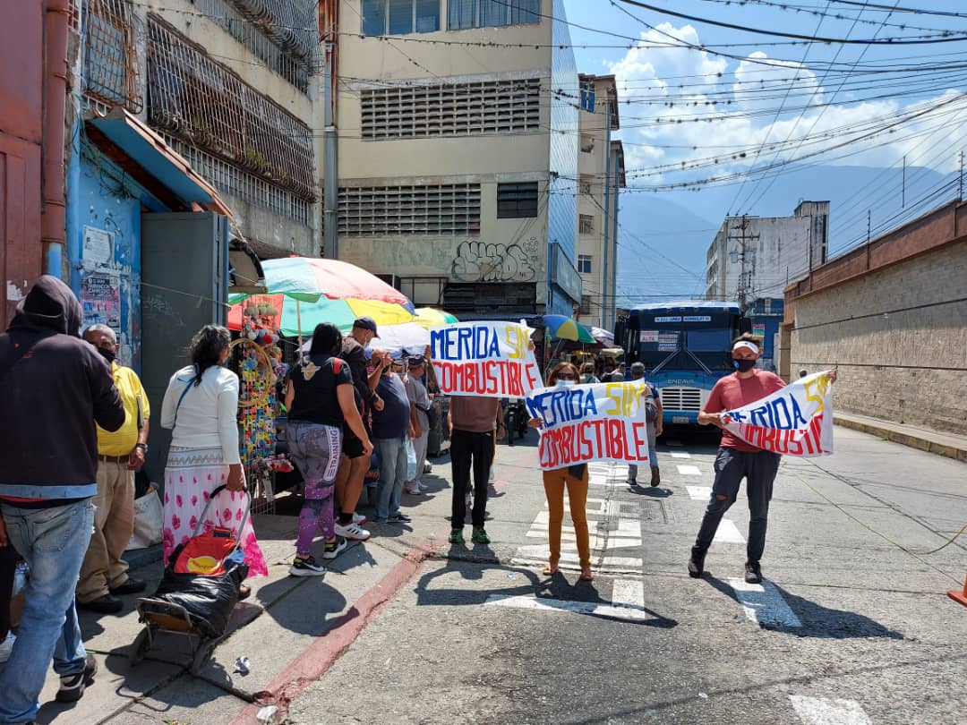 “Mérida sin gasolina”, una campaña que busca solución al desabastecimiento de combustible (FOTOS)