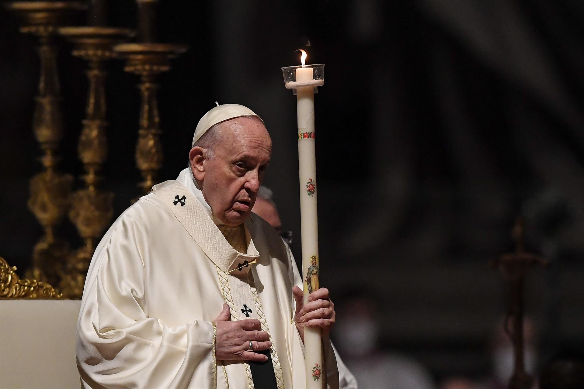 El papa Francisco asegura que “gastar en armas ensucia el alma, el corazón y la humanidad”