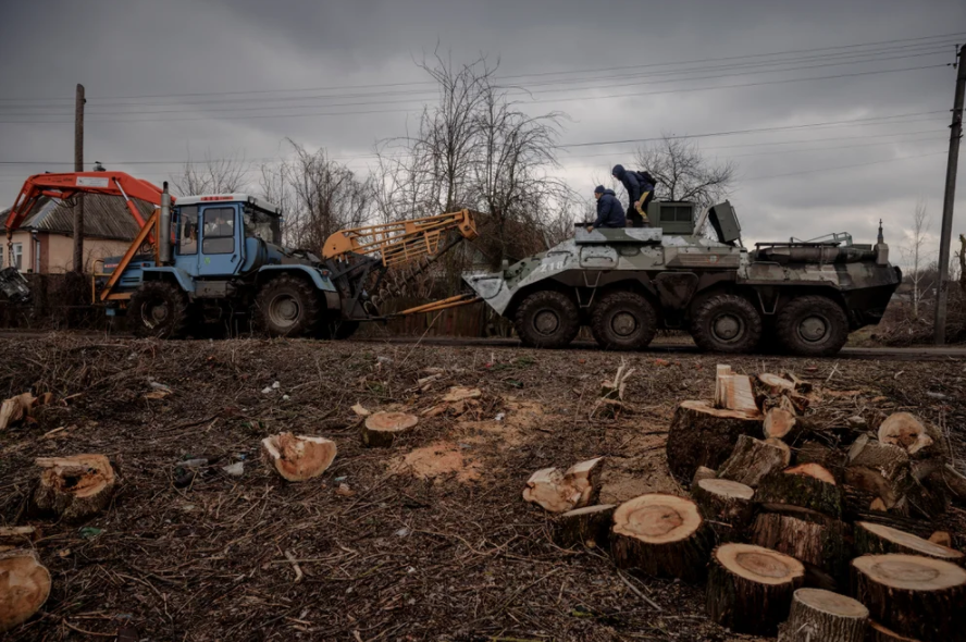 Tropas rusas sabotean los campos de Ucrania para arruinar la producción agrícola