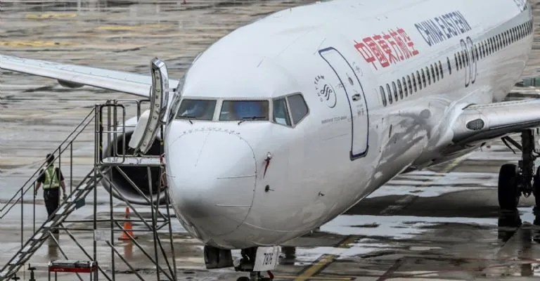China redacta informe sobre accidente del Boeing 737-800, sin esclarecer causas de la catástrofe
