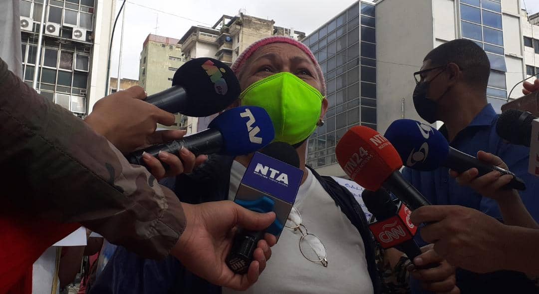 Sin recursos y desesperados, la vida de los pacientes oncológicos están en manos indiferentes del chavismo (VIDEOS)