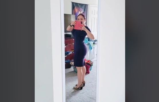“Es mi cuerpo, son mis curvas”: Sus jefes la critican por vestirse sexy en el trabajo (VIDEO)