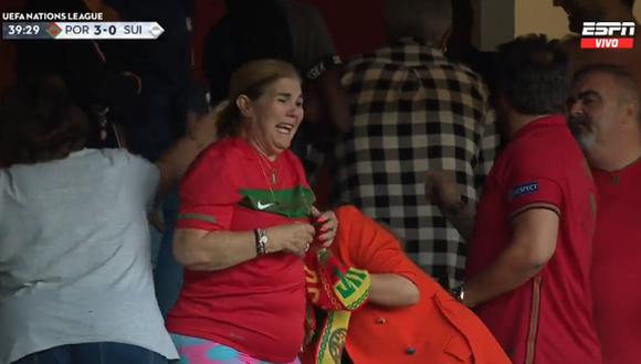 Madre de Cristiano Ronaldo lloró de la emoción tras doblete de su hijo (Video)
