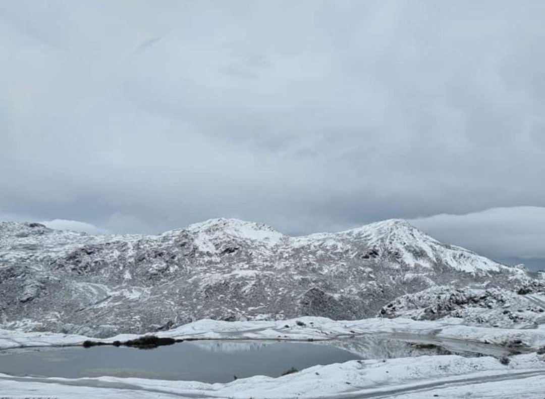 ¡Majestuoso! Sierras de Mérida se vistieron de blanco este #18Jun (Fotos y videos)