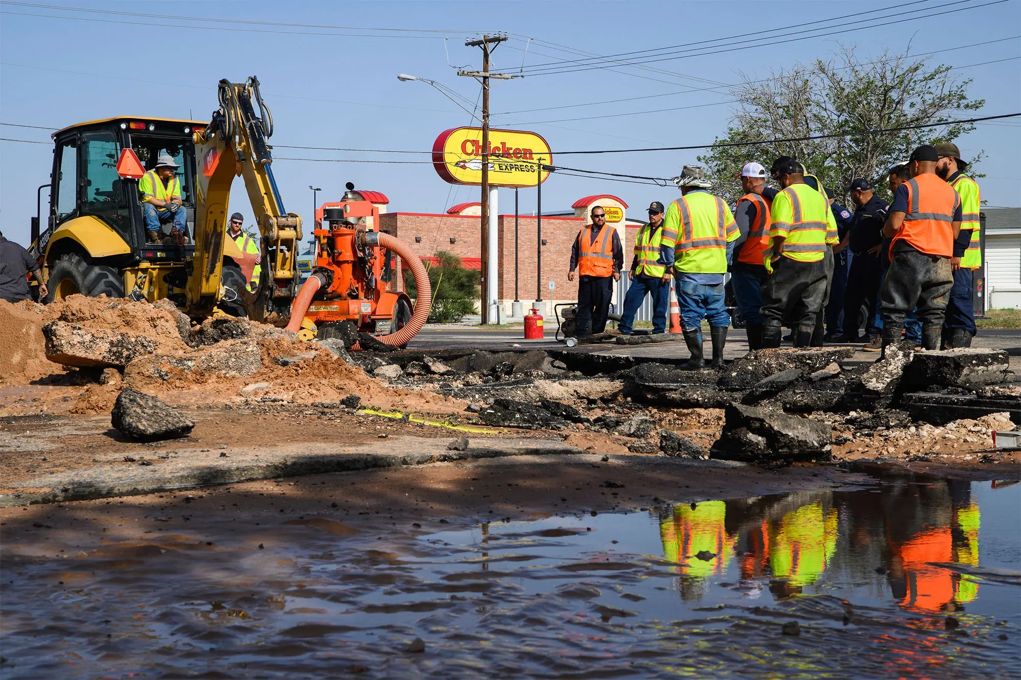 Sin agua y con ola de calor: Declaran desastre en ciudad de Texas