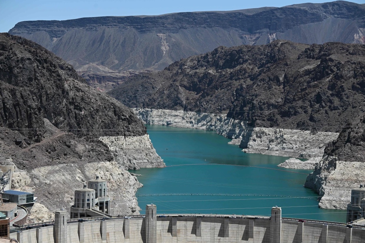 Depósito de cadáveres: Siguen hallando restos humanos en lago de Las Vegas