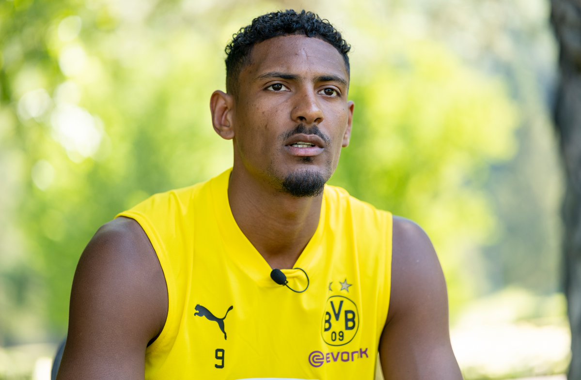 Tumor testicular del delantero Sébastien Haller es maligno, anunció su equipo, el Borussia Dortmund