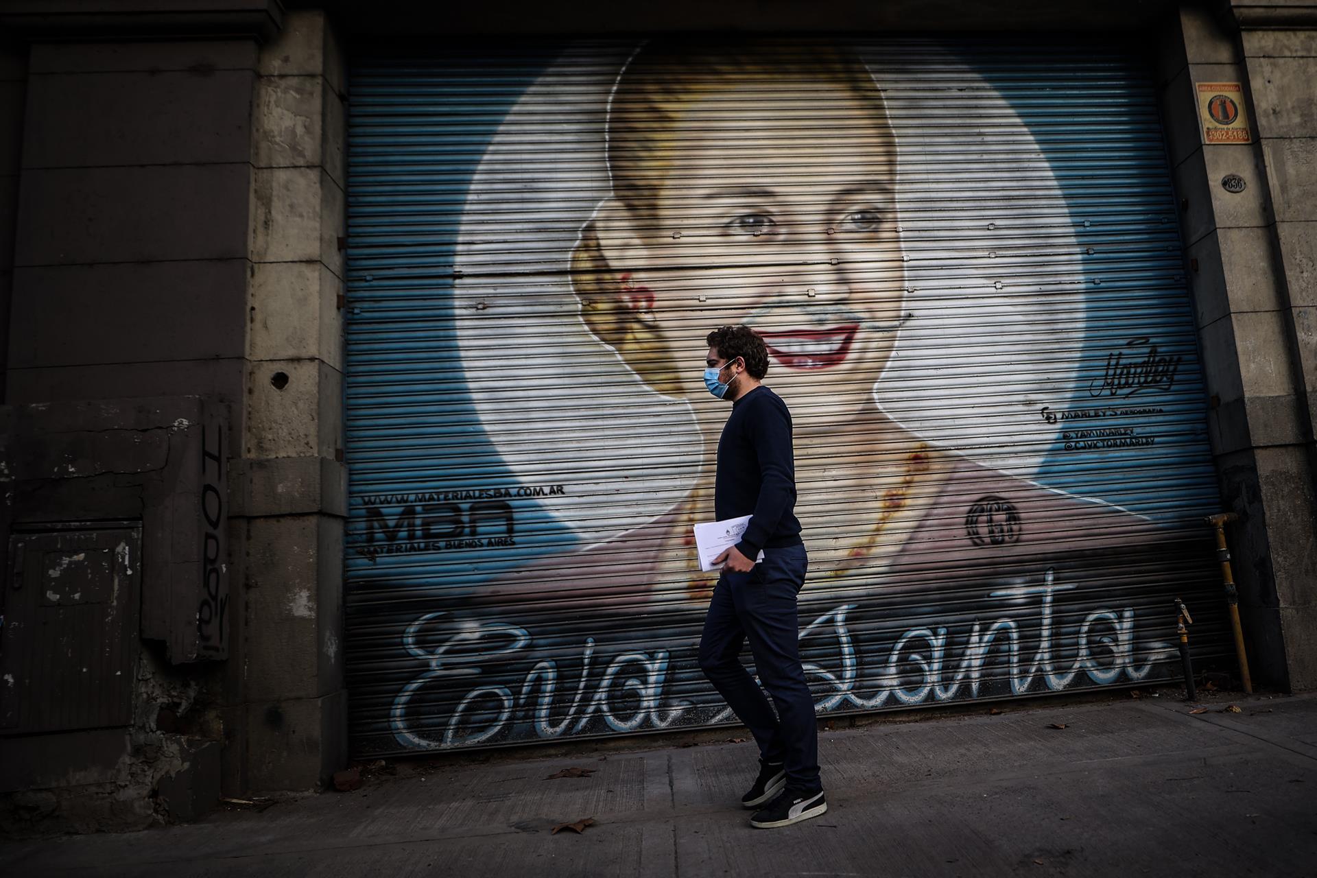 Presidente argentino recuerda a Eva Perón en el 70 aniversario de su muerte