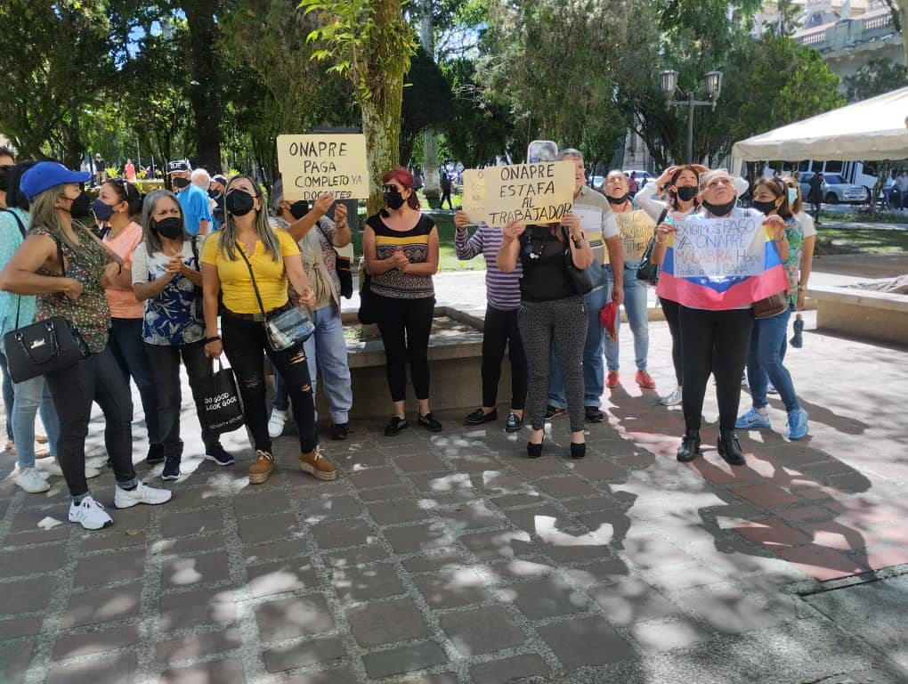 Docentes merideños exigen el pago completo de sus “churupos”: La Onapre ha robado los salarios de los trabajadores