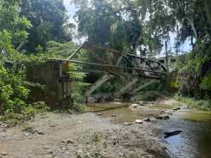 Se cumplirán dos años de la caída del puente de río Casanay y el chavismo se hace la vista gorda (VIDEO)