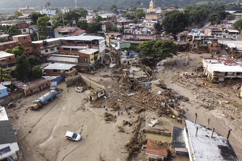 Angustia y dolor por las intensas lluvias que enlutan a Venezuela