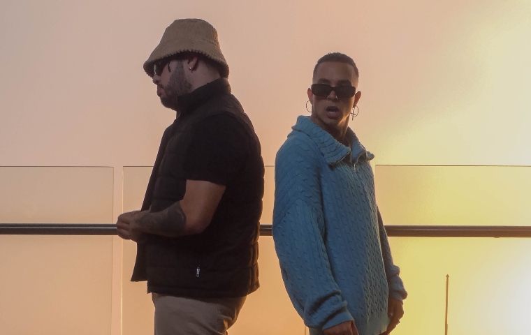 ¡BOOM! Sixto Rein y Reggi “El Auténtico” lanzaron el remix de “Lloviéndola”