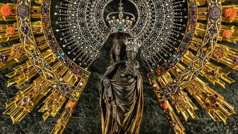 La historia de la Virgen del Pilar, la primera aparición mariana reconocida por la Iglesia católica