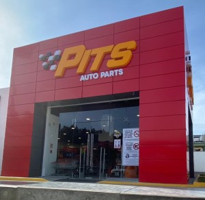 PITS Auto Parts impone concepto de servicios especiales en todas sus tiendas en Venezuela
