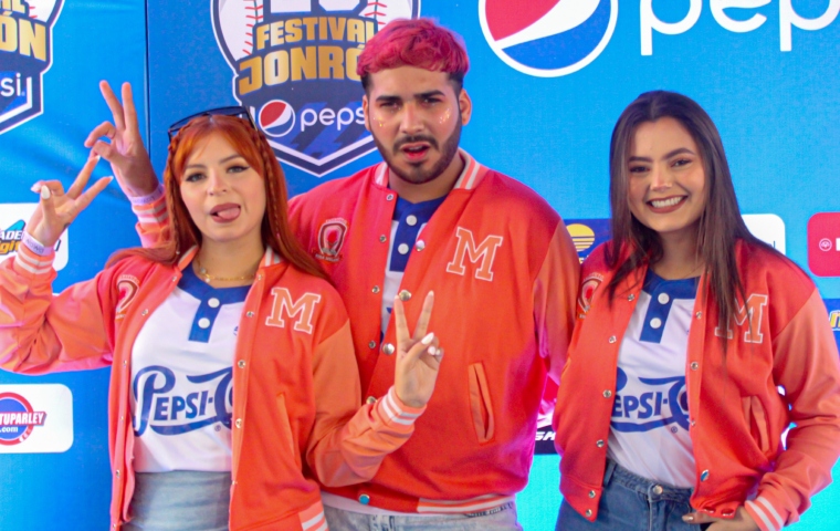 Cantantes, comediantes e influencers: Así se vivió la alfombra azul del Jonrón Pepsi en su vigésima edición