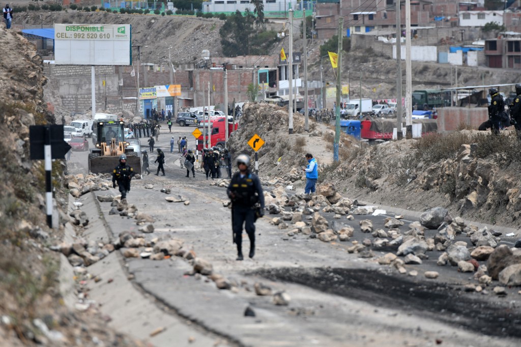 Murieron seis participantes de los disturbios en Perú y la cifra total ascendió a 14