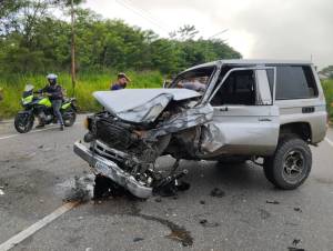 Brutal accidente en Santa Teresa del Tuy dejó una víctima mortal y seis heridos (FOTOS)