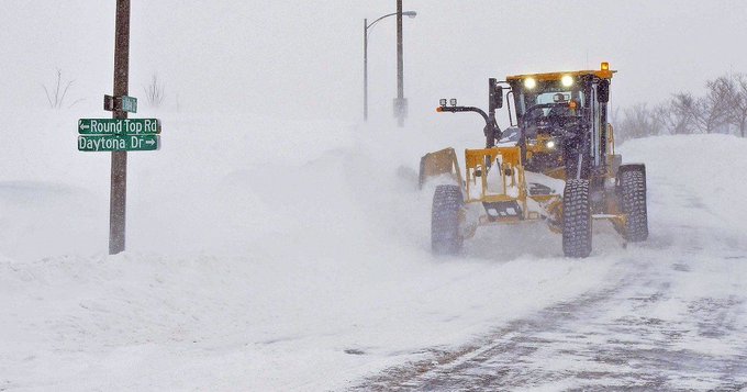 Las temperaturas permanecen gélidas en el este de EEUU tras el temporal invernal